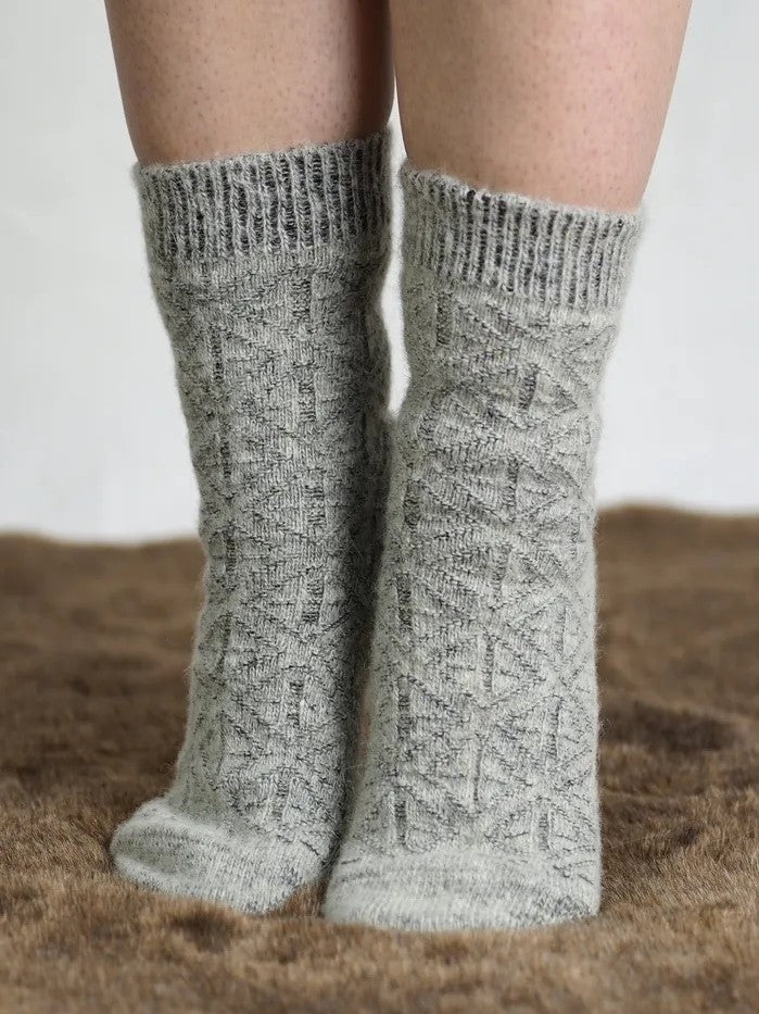 Aurora Diamond Wool Socks, Light Grey