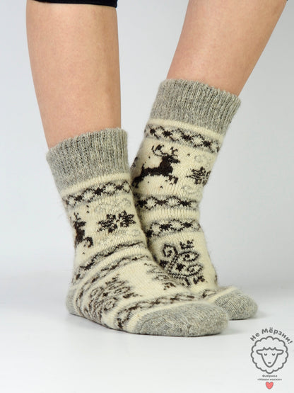 Deer Pattern Wool Socks, Cream