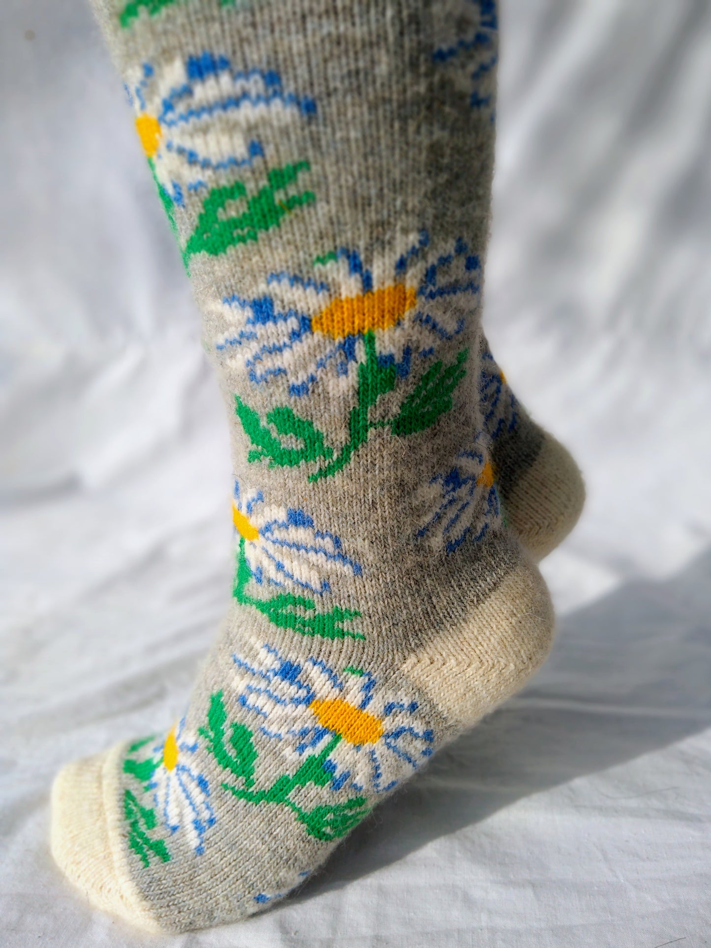 Daisy Wool Knee-Highs, Cream