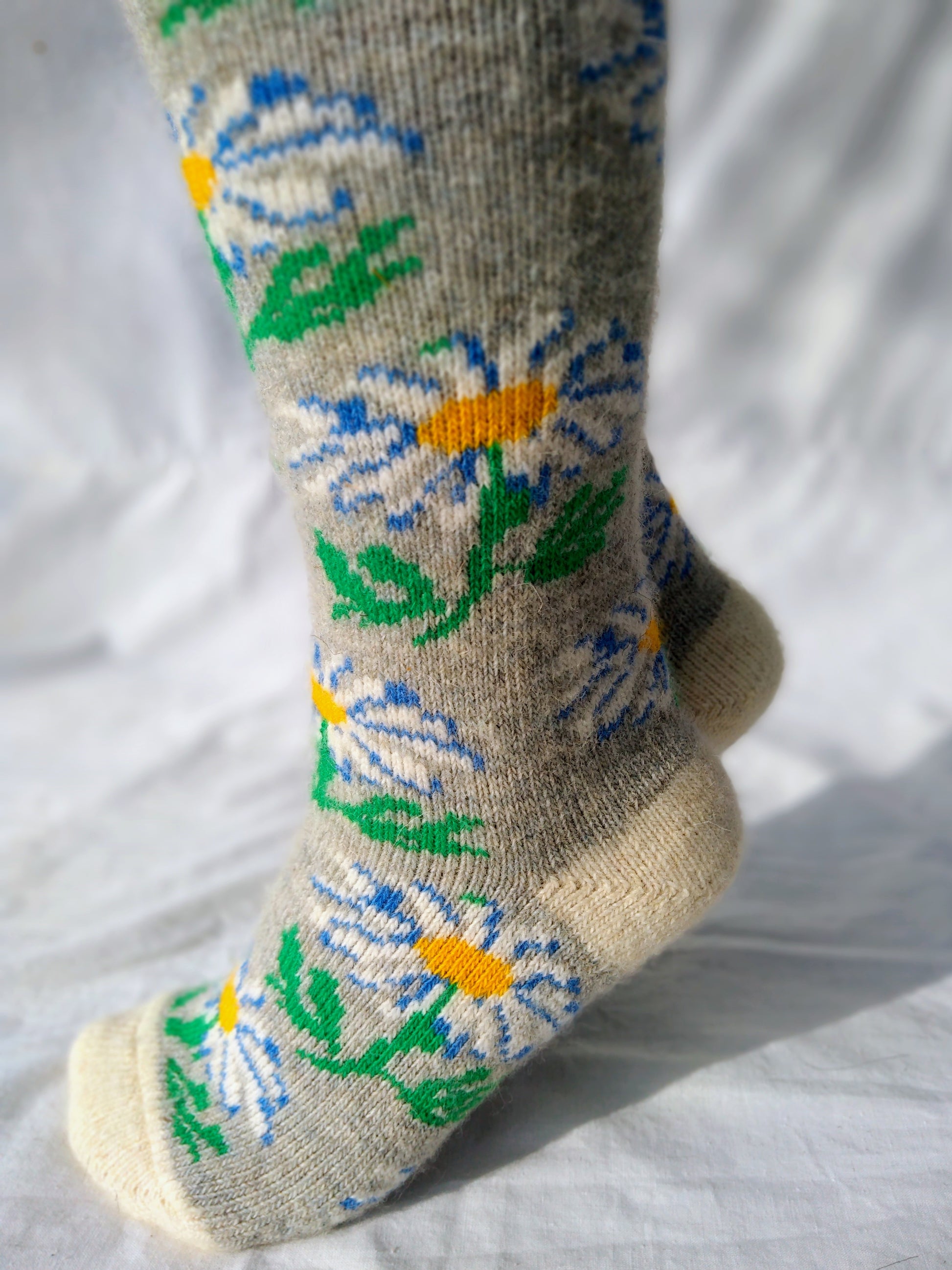 Daisy Wool Knee-Highs, Cream