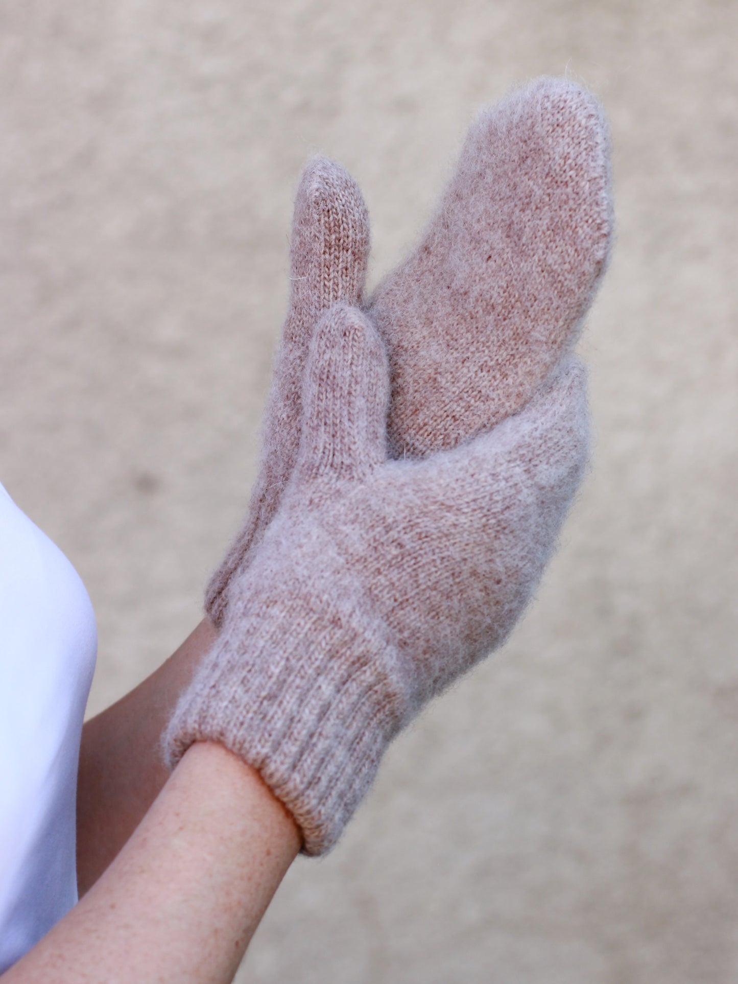 Beige Wool Mittens